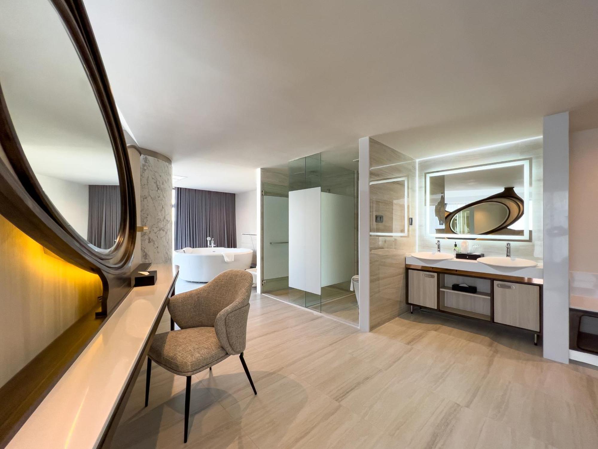 Amethyst Hotel Патая Екстериор снимка