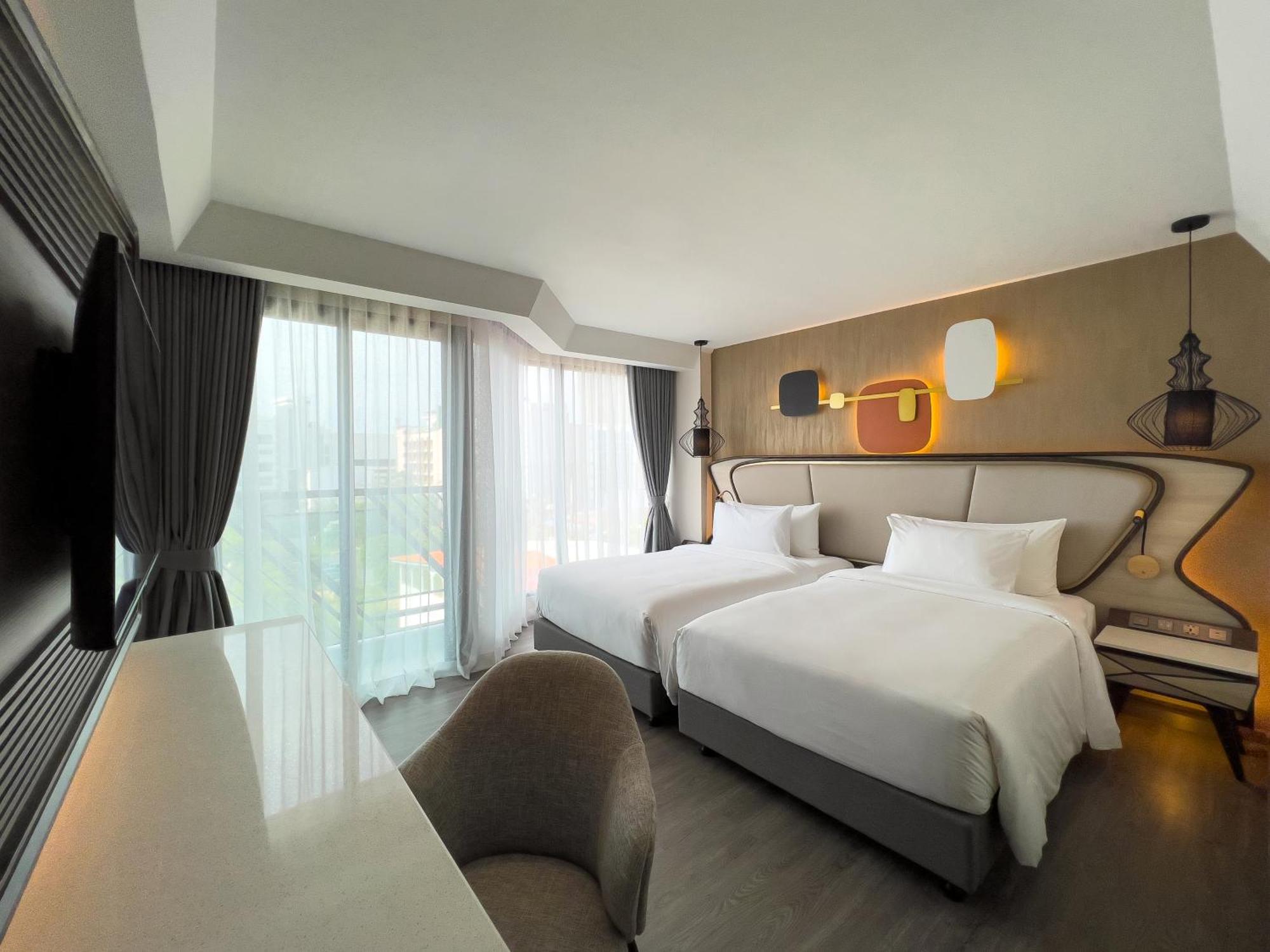 Amethyst Hotel Патая Екстериор снимка