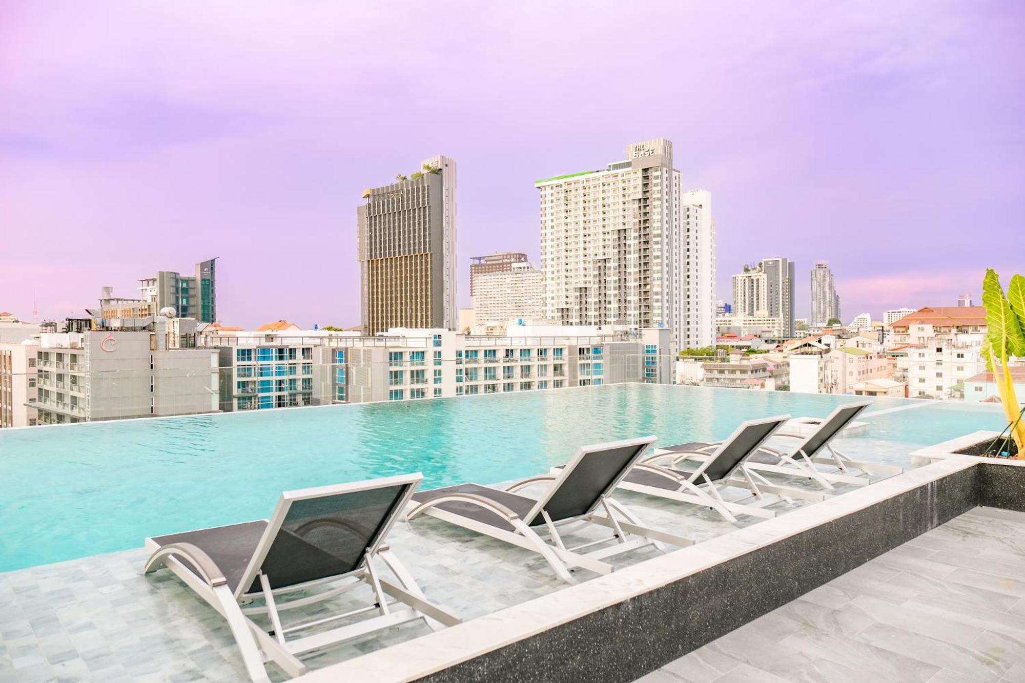 Amethyst Hotel Патая Екстериор снимка