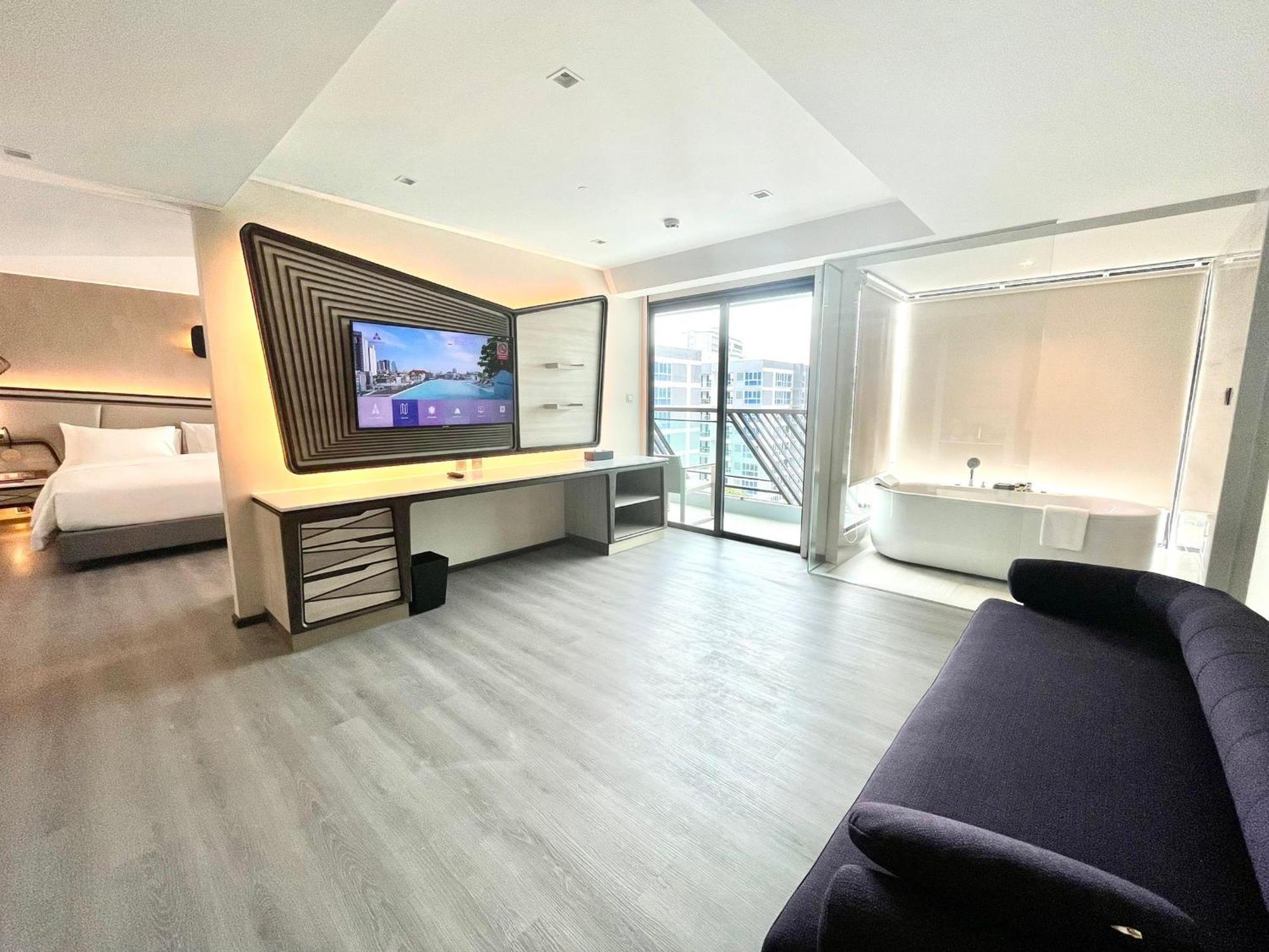 Amethyst Hotel Патая Екстериор снимка